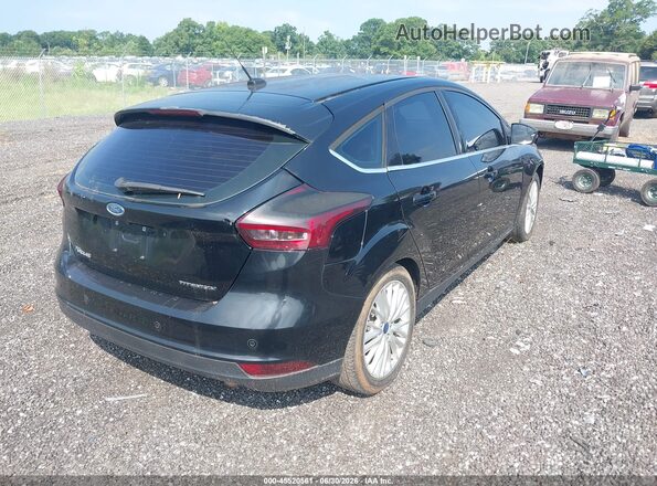 1FADP3N25HL221229 2017 FORD FOCUS Black Задня права чверть