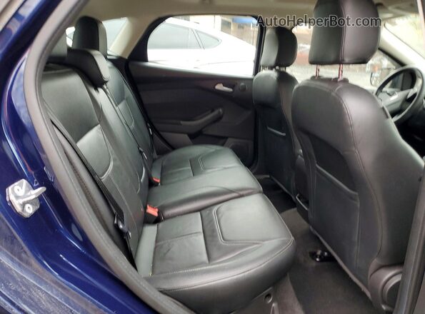 1FADP3N25HL338616 2017 FORD FOCUS Blue Rear seats view