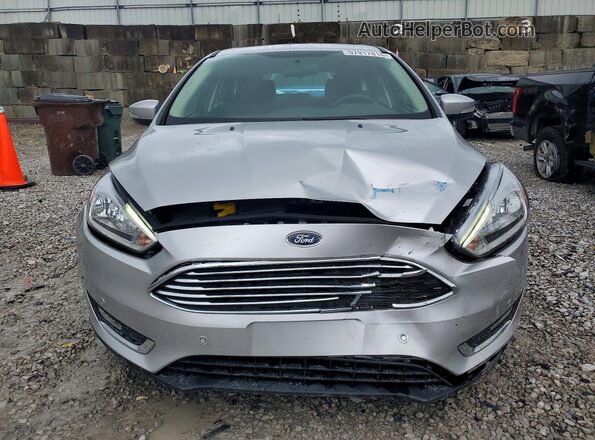 1FADP3N27HL307108 2017 FORD FOCUS Silver Front view