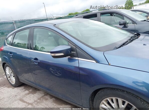 1FADP3N27JL281051 2018 FORD FOCUS Blue Rear interior view