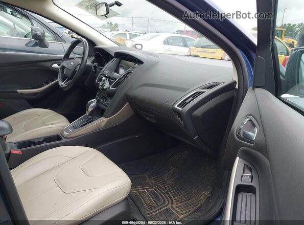 1FADP3N27JL281051 2018 FORD FOCUS Blue Front interior view