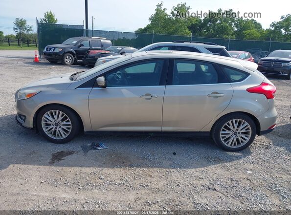1FADP3N27JL285990 2018 FORD FOCUS Gold სალონის 360-გრადუსიანი ხედი