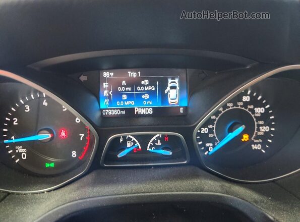 1FADP3N27JL295872 2018 FORD FOCUS Черный Вид щитка приборов