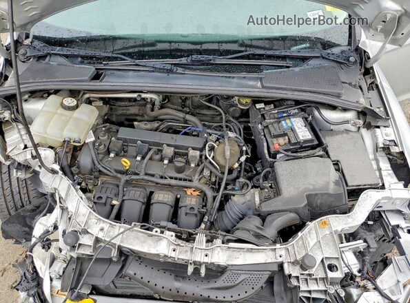 1FADP3N28GL302885 2016 FORD FOCUS Silver უკანა სალონის ხედი