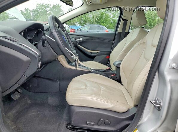 1FADP3N28GL302885 2016 FORD FOCUS Silver წინა სალონის ხედი
