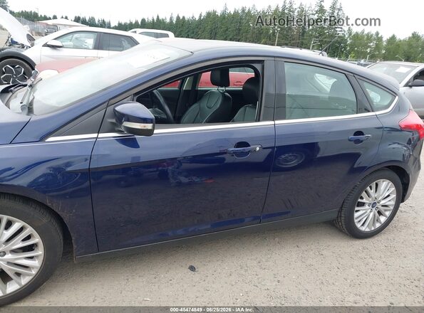 1FADP3N28HL312317 2017 FORD FOCUS Blue Widok wnętrza 360 stopni
