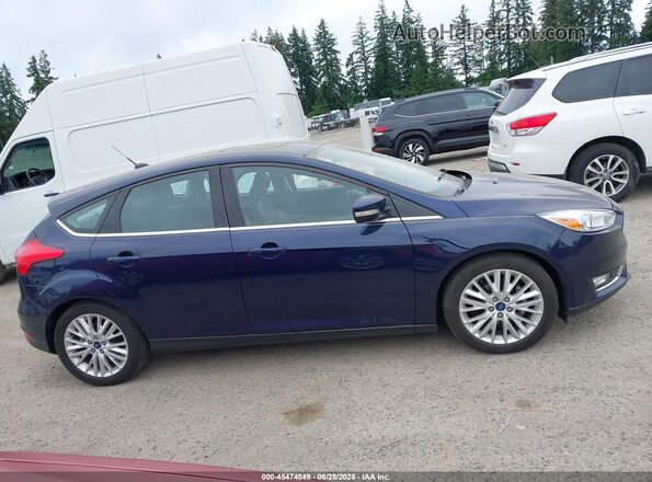 1FADP3N28HL312317 2017 FORD FOCUS Blue Widok wnętrza z tyłu