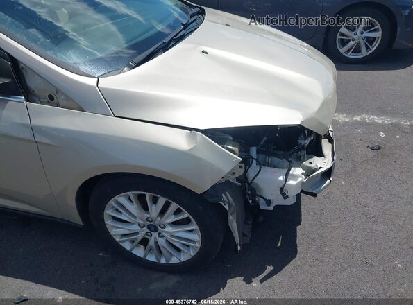 1FADP3N28HL324709 2017 FORD FOCUS Gold 