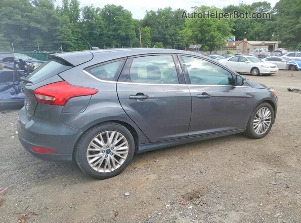 1FADP3N28JL232473 2018 FORD FOCUS Серый Задняя правая четверть