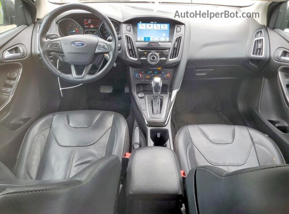 1FADP3N28JL232473 2018 FORD FOCUS Серый Вид панели приборов