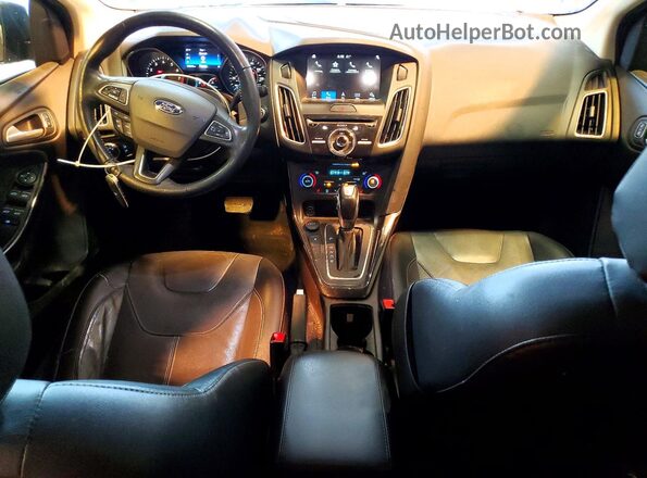 1FADP3N28JL316857 2018 FORD FOCUS Gray Առջևի վահանակի տեսք