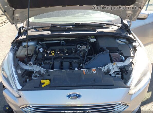 1FADP3N29HL333726 2017 FORD FOCUS Silver Rear view