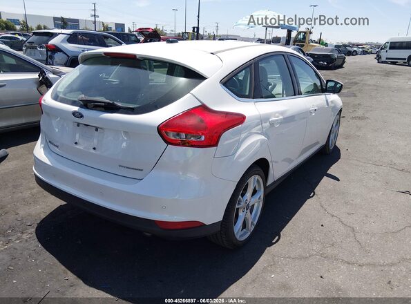1FADP3N2XGL387843 2016 FORD FOCUS White Задня права чверть