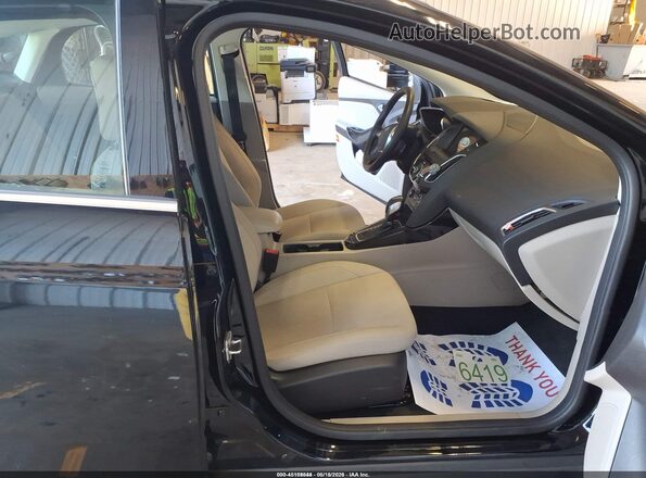 1FADP3R44GL396162 2016 FORD FOCUS ELECTRIC Черный Вид салона спереди