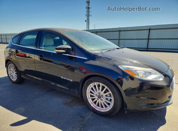 1FADP3R4XHL230732 2017 FORD FOCUS Black Передня права чверть