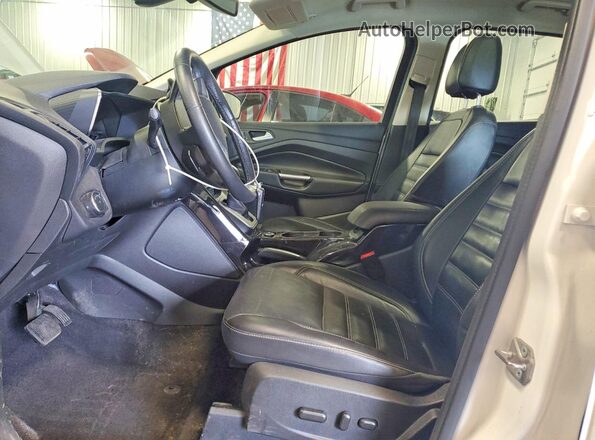 1FADP5FU0HL107697 2017 FORD C-MAX White Front interior view