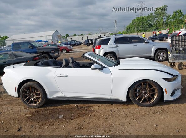 1FAGP8UH2T5103765 2026 FORD MUSTANG White სალონის 360-გრადუსიანი ხედი
