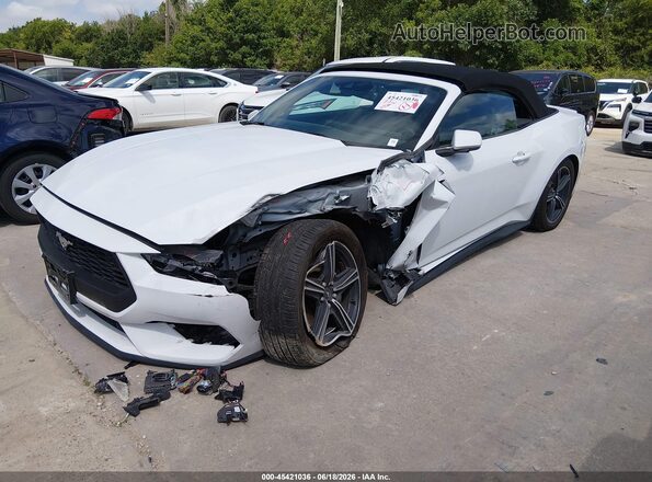 1FAGP8UH6S5108515 2025 FORD MUSTANG Белый Передняя левая четверть