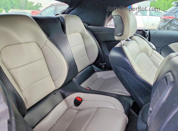 1FAGP8UH7R5126726 2024 FORD MUSTANG Черный Вид задних сидений