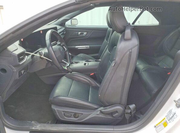 1FAGP8UH7S5108474 2025 FORD MUSTANG White Вид салону спереду