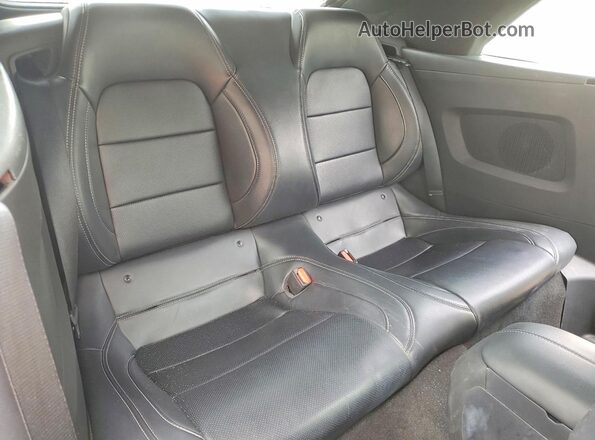 1FAGP8UH7S5108474 2025 FORD MUSTANG White Вид задніх сидінь