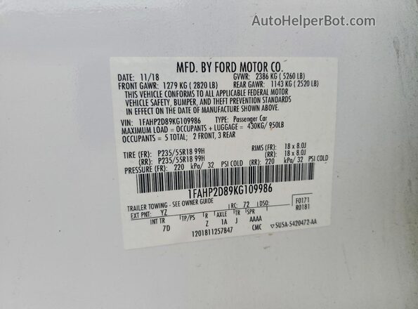1FAHP2D89KG109986 2019 FORD TAURUS White Vista del compartimento del motor