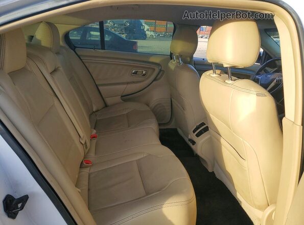 1FAHP2E86GG136567 2016 FORD TAURUS White Rear seats view