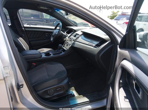 1FAHP2E86JG127701 2018 FORD TAURUS Silver Вид салону спереду