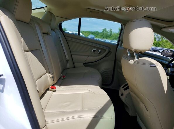 1FAHP2E8XKG110577 2019 FORD TAURUS White Rear seats view