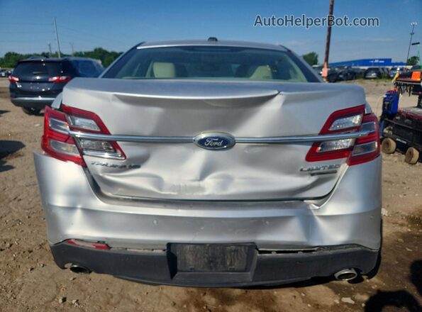 1FAHP2F82JG128245 2018 FORD TAURUS Silver Вид ззаду