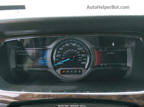 1FAHP2F84JG109356 2018 FORD TAURUS Gold Vista de los asientos traseros