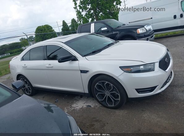 1FAHP2KT0JG103063 2018 FORD TAURUS White Rear interior view