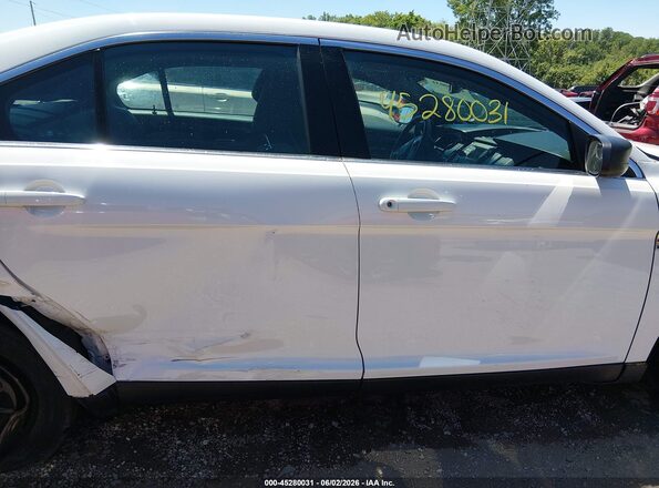 1FAHP2MK4HG111102 2017 FORD POLICE INTERCEPTOR White Rear interior view