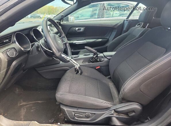 1FATP8EM3G5280759 2016 FORD MUSTANG Черный Вид салона спереди