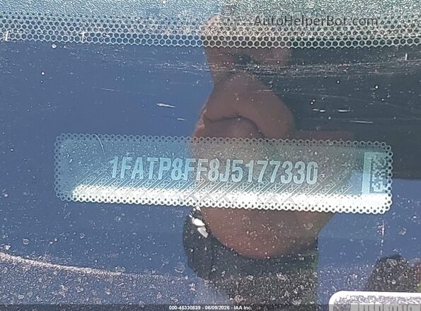 1FATP8FF8J5177330 2018 FORD MUSTANG Silver Widok komory silnika