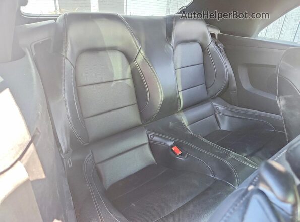 1FATP8FF8K5140389 2019 FORD MUSTANG Silver Vista de los asientos traseros