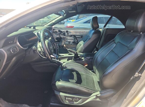 1FATP8FF8K5140389 2019 FORD MUSTANG Silver Vista interior delantera