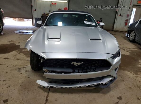 1FATP8UH0J5109799 2018 FORD MUSTANG Silver Вид спереду