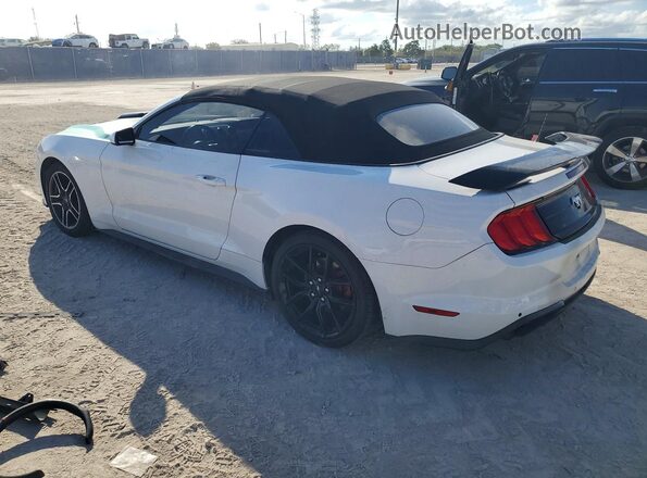 1FATP8UH0M5100590 2021 FORD MUSTANG White 