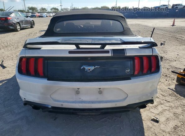 1FATP8UH0M5100590 2021 FORD MUSTANG White 