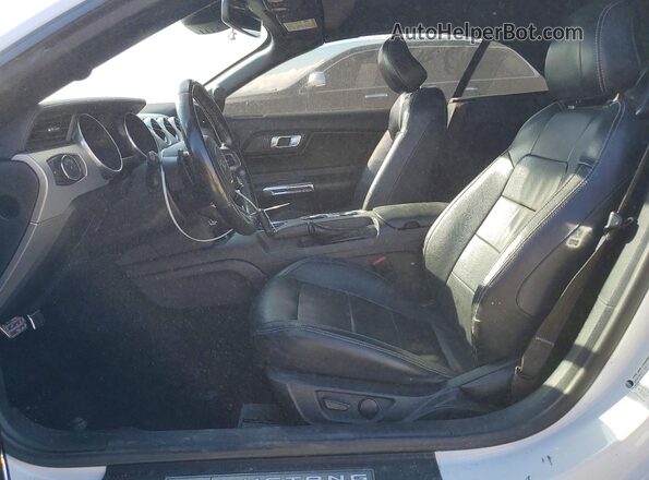 1FATP8UH0M5100590 2021 FORD MUSTANG White 