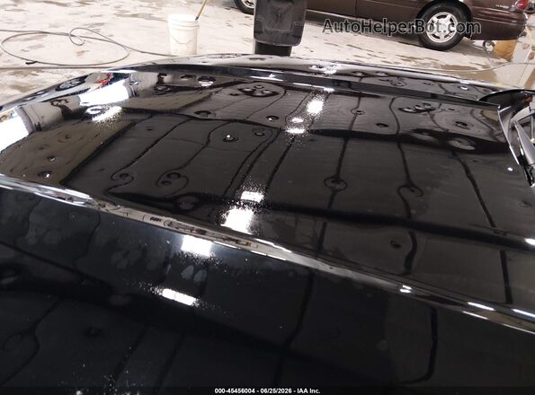 1FATP8UH1H5331293 2017 FORD MUSTANG Черный Вид спереди