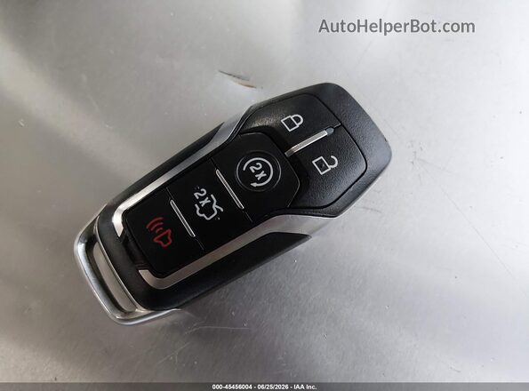 1FATP8UH1H5331293 2017 FORD MUSTANG Черный Вид панели приборов