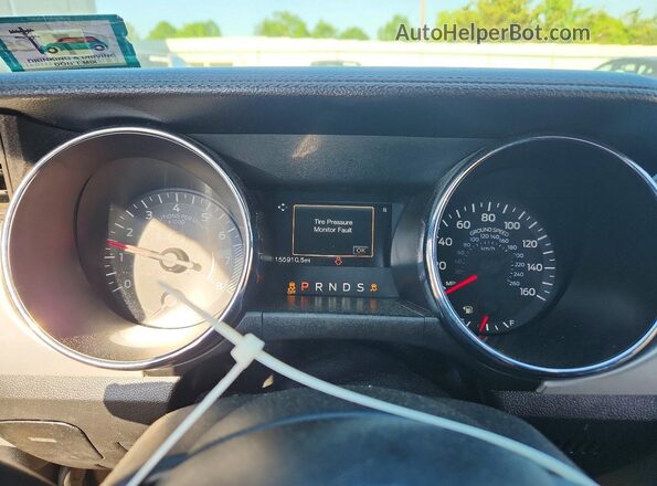 1FATP8UH2G5284886 2016 FORD MUSTANG Black Instrument cluster view