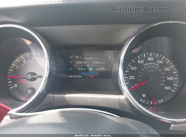 1FATP8UH2H5267619 2017 FORD MUSTANG Yellow Vista de los asientos traseros