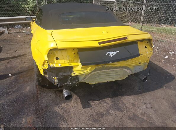 1FATP8UH2H5267619 2017 FORD MUSTANG Yellow Vista frontal