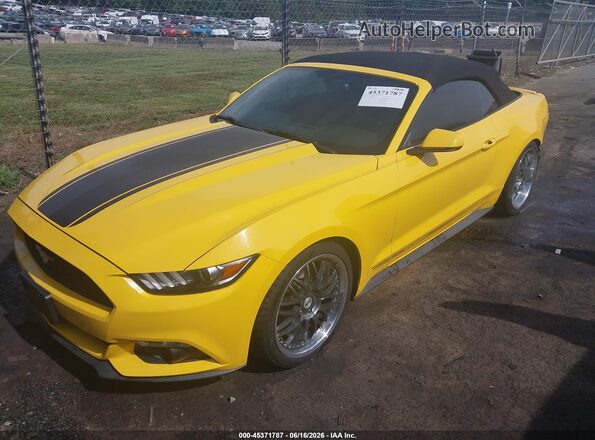 1FATP8UH2H5267619 2017 FORD MUSTANG Yellow Vista tres cuartos delantera izquierda