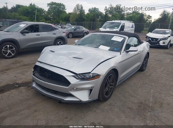 1FATP8UH2K5138805 2019 FORD MUSTANG Silver Vista tres cuartos delantera izquierda