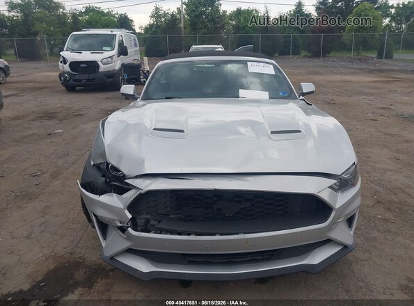 1FATP8UH2K5138805 2019 FORD MUSTANG Silver Vista del cuadro de instrumentos