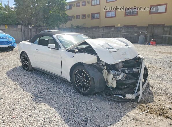 1FATP8UH2L5106342 2020 FORD MUSTANG White Передня права чверть